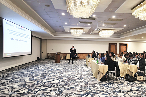 Knight Piésold Peru Trains Ecuadorian Authorities in the Design, Operation, and Closure of Tailings and Waste Rock Storage Facilities