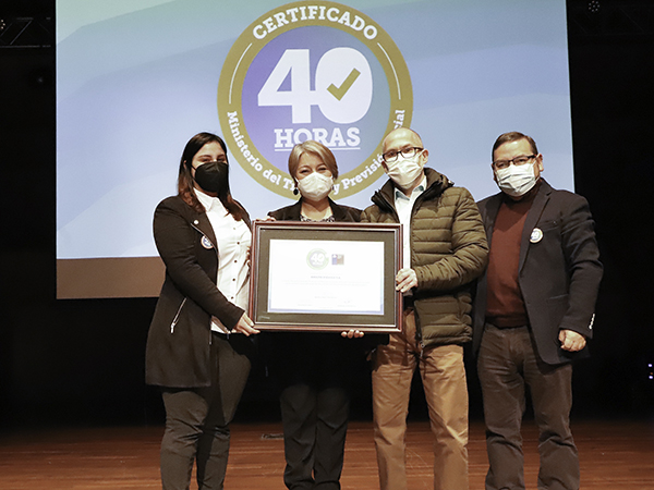 Knight Piésold Chile recibe certificación "Sello de 40 horas"