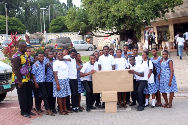Knight Piésold Ghana premia a estudiantes de Wesley Grammar como Ganadores de la competencia de modelado de represas 2019