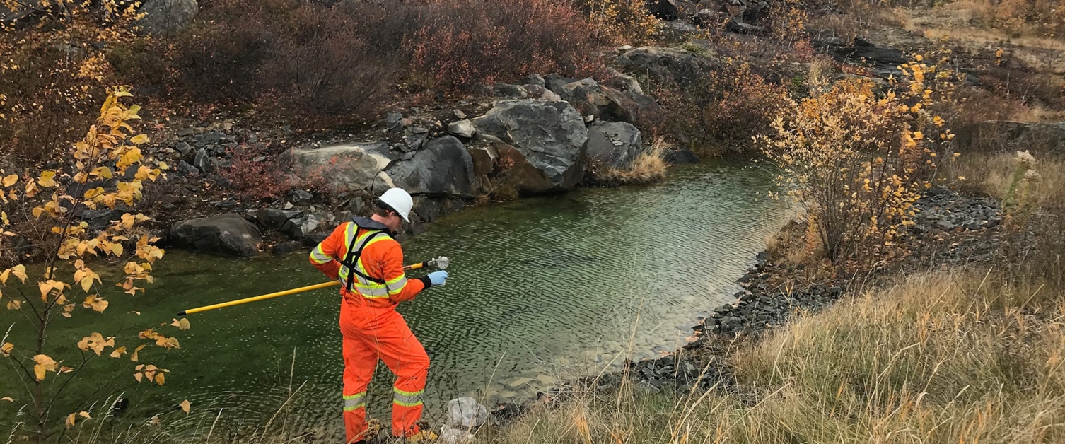 Apoyo en asuntos ambientales y obtención de permisos para minería