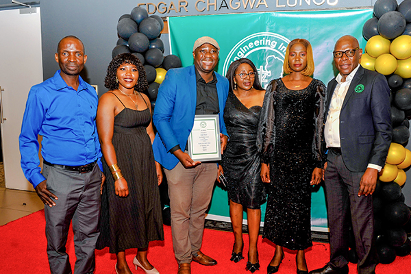 Knight Pi&eacute;sold Zambia recibe el Premio del Presidente de la EIZ Regi&oacute;n Norte por sus destacadas contribuciones a la ingenier&iacute;a