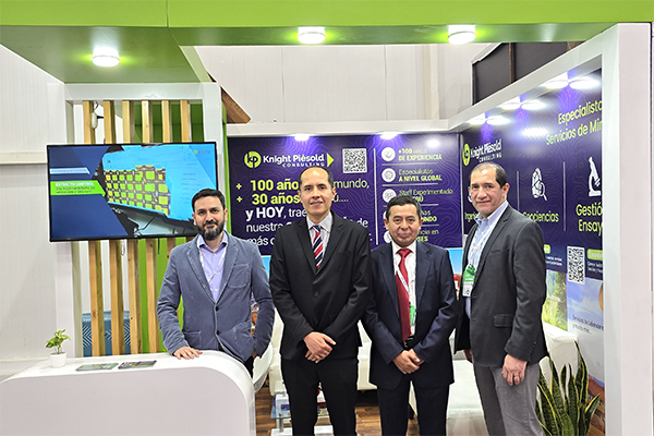 Knight Piésold Perú presenta soluciones mineras sostenibles en Expominas 2025 en Ecuador